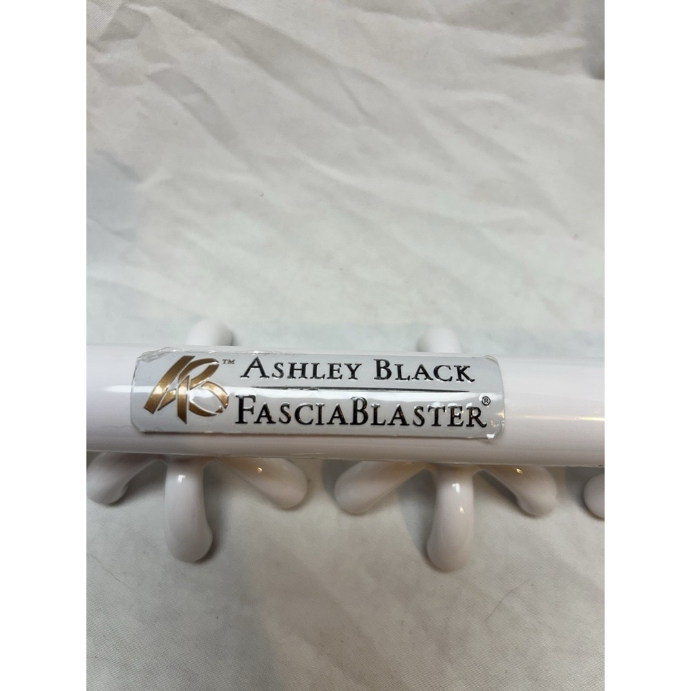 Ashley Black Fascia Blaster 4 Claw Cellulite Reducer Massage Therapy - Picture 2 of 4